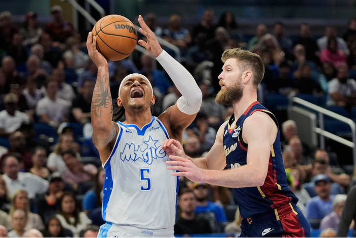 华体会入口-决绝的反扑，功亏一篑|克村|魔术|黄蜂|登子|多诺万-米切尔_新浪体育_新浪新闻